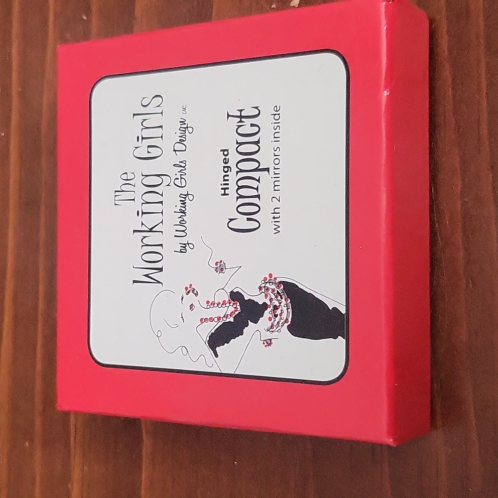 Hinged compact double mirrors